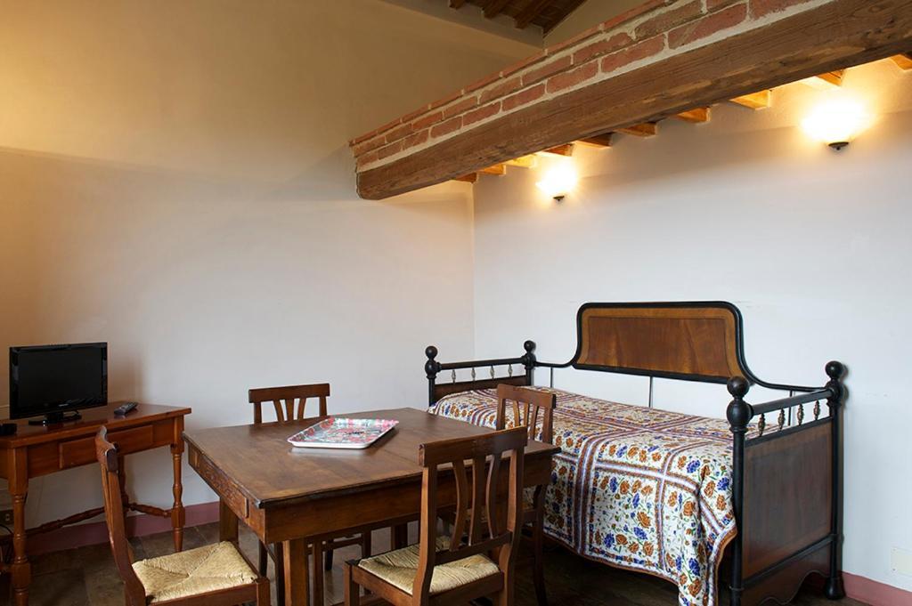 Castello Di Modanella 라폴라노테르메 외부 사진