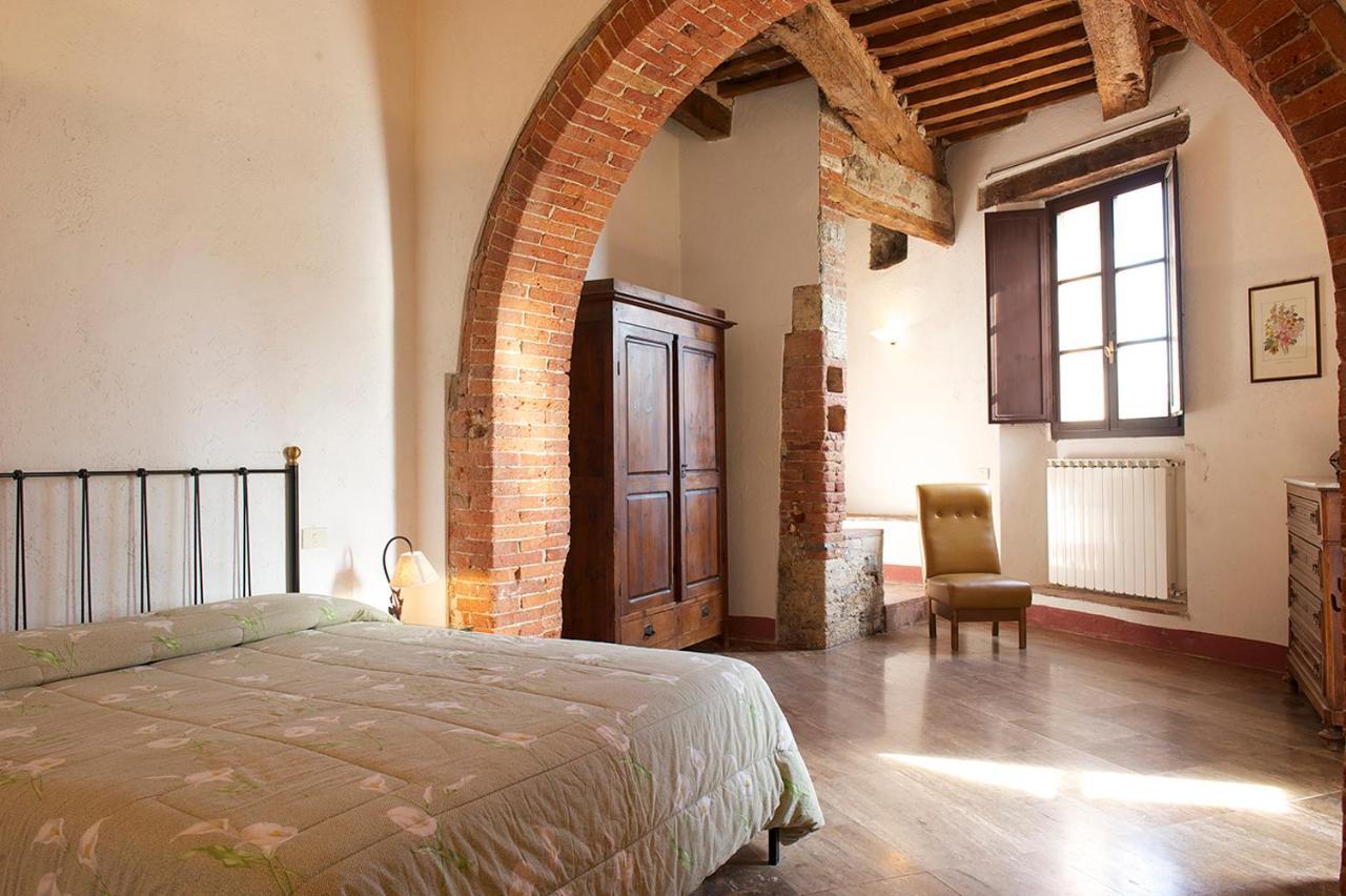 Castello Di Modanella 라폴라노테르메 외부 사진