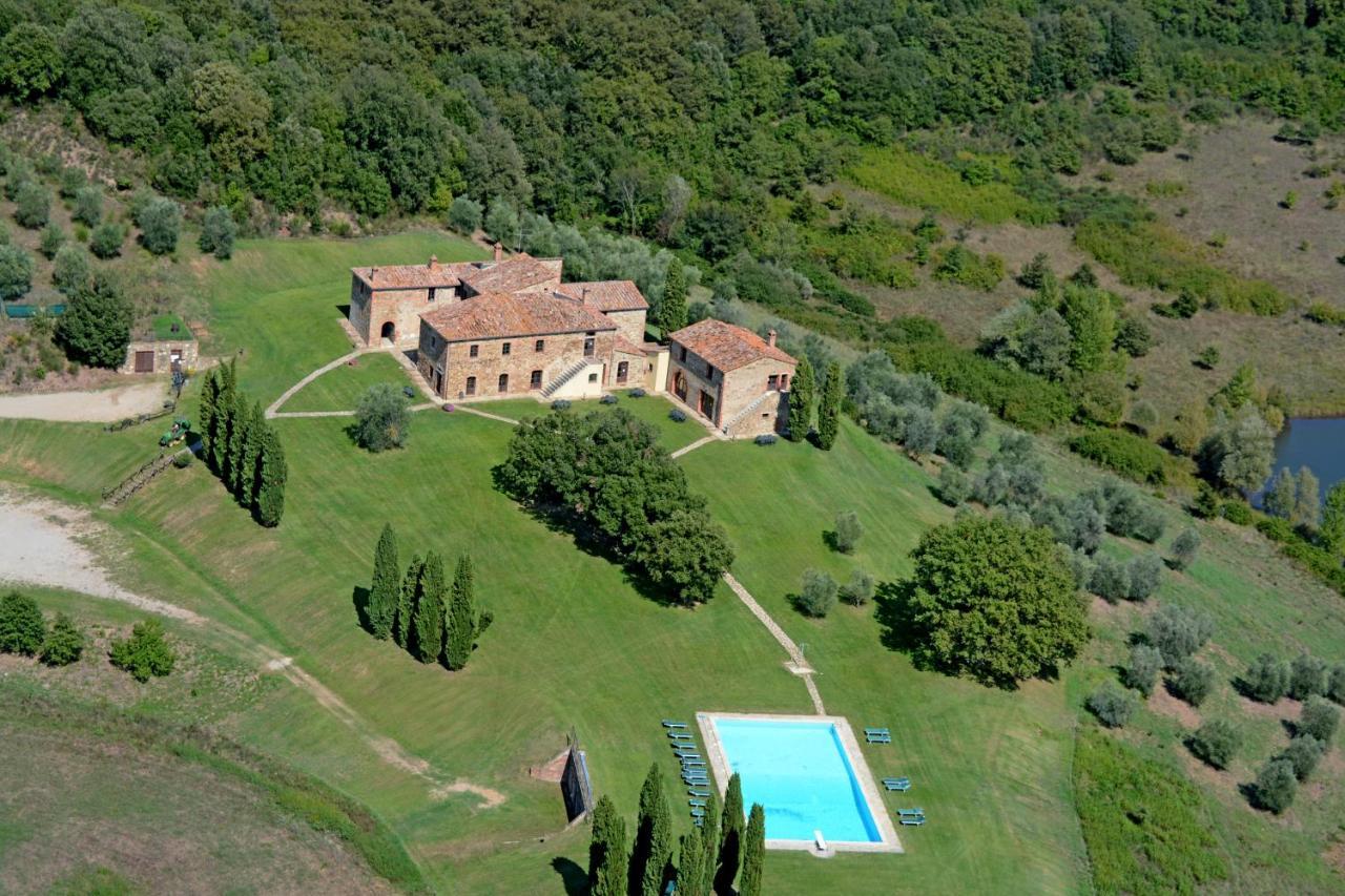 Castello Di Modanella 라폴라노테르메 외부 사진