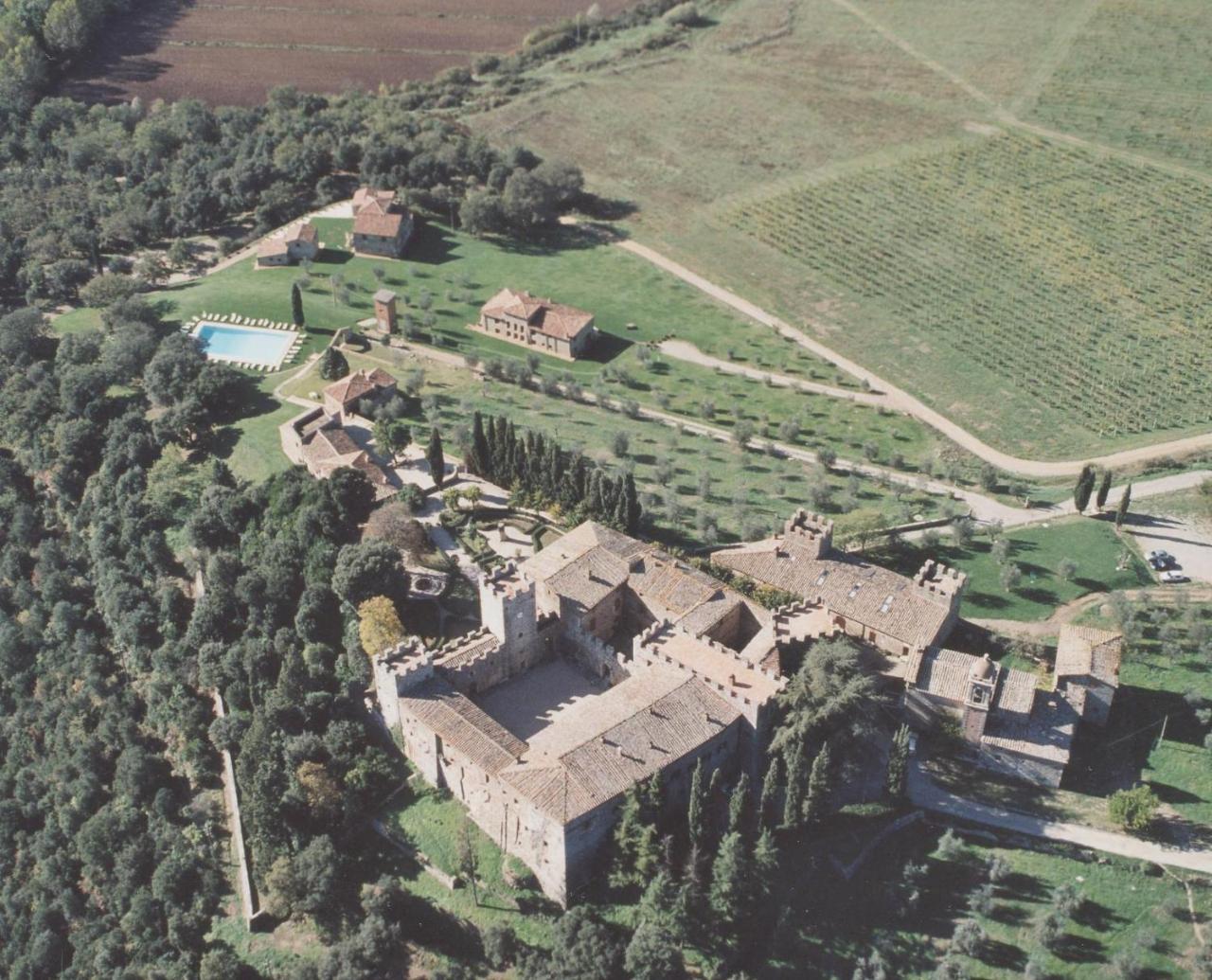 Castello Di Modanella 라폴라노테르메 외부 사진